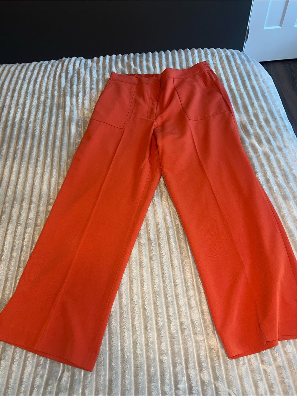 Halogen Wide-Leg Crop Pants in Vibrant Orange